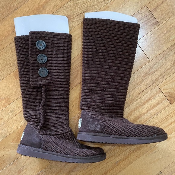 UGG - Classic Cardy Boot Brown - Picture 2 of 7